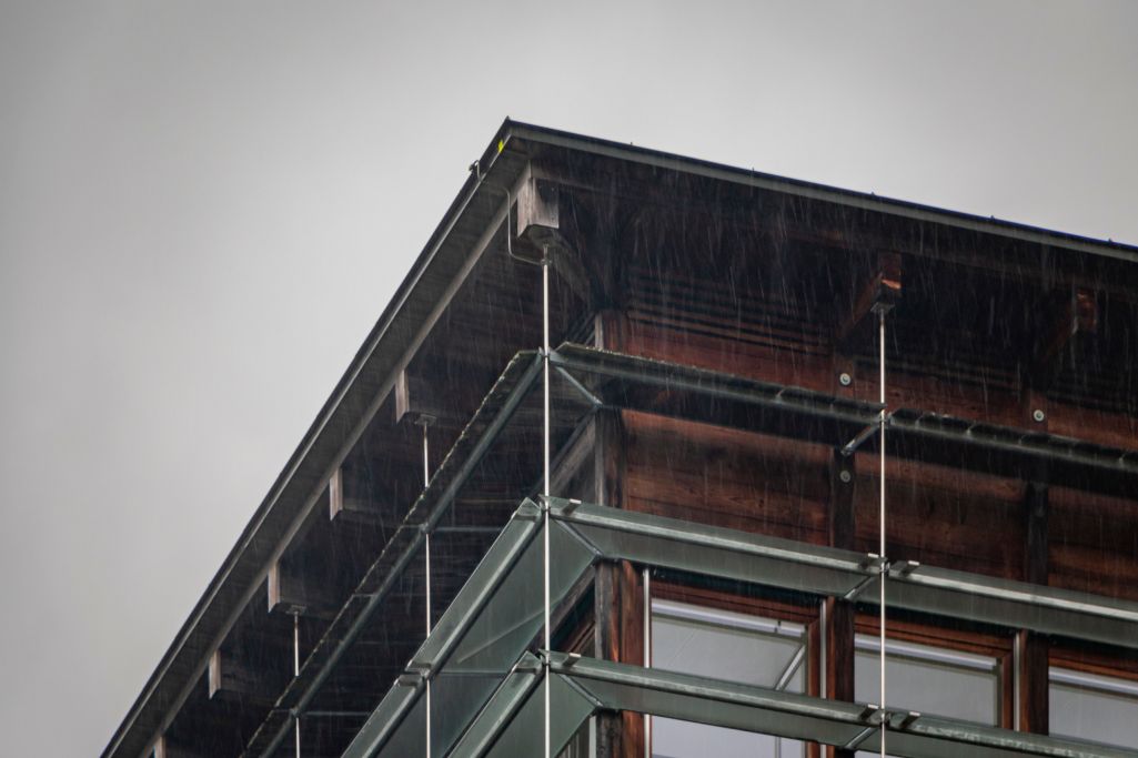 Dachrand. Foto: Jonas Stich, 2023