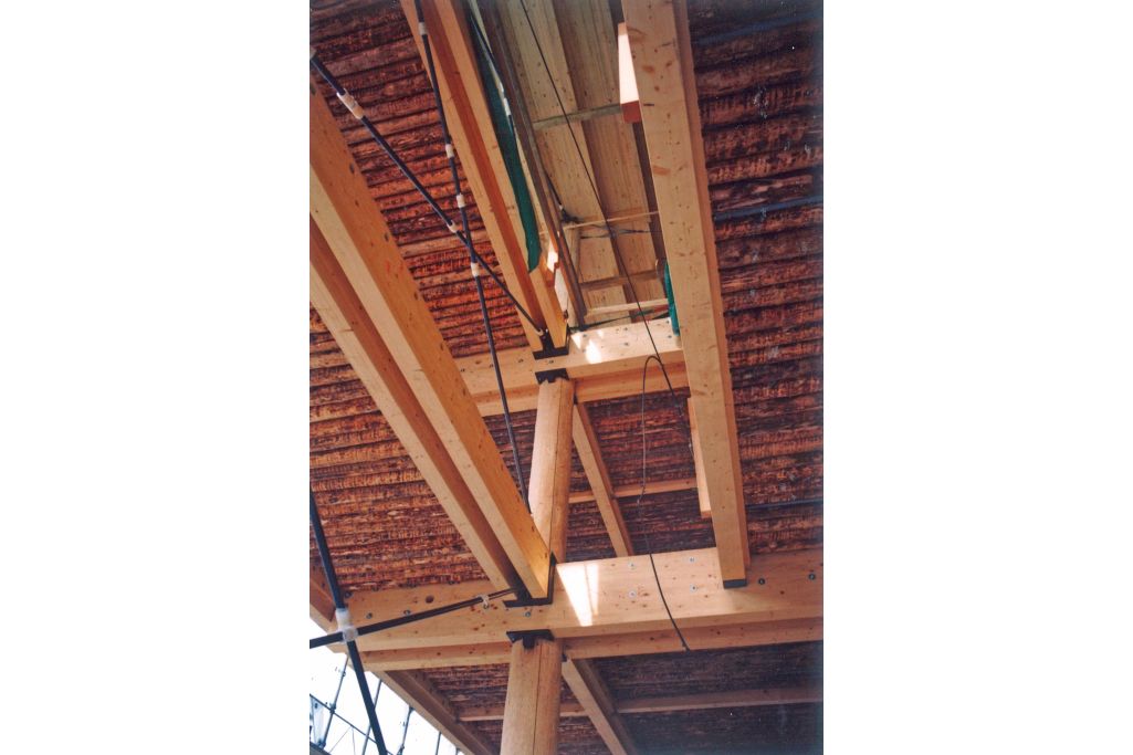 Aufrichte. Foto: Chabloz & Partenaires SA, 1997