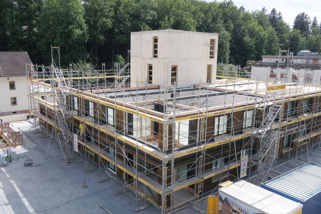 Betonkern und Elementbau. Foto: Strüby Holzbau, 2022