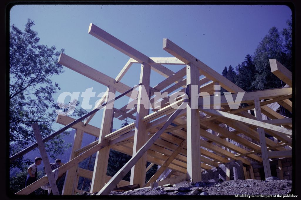 Aufrichte. Foto: R. Dettmar, 1961 (gta Archiv, ETH Zürich, GTA_265_018_FX_1.)