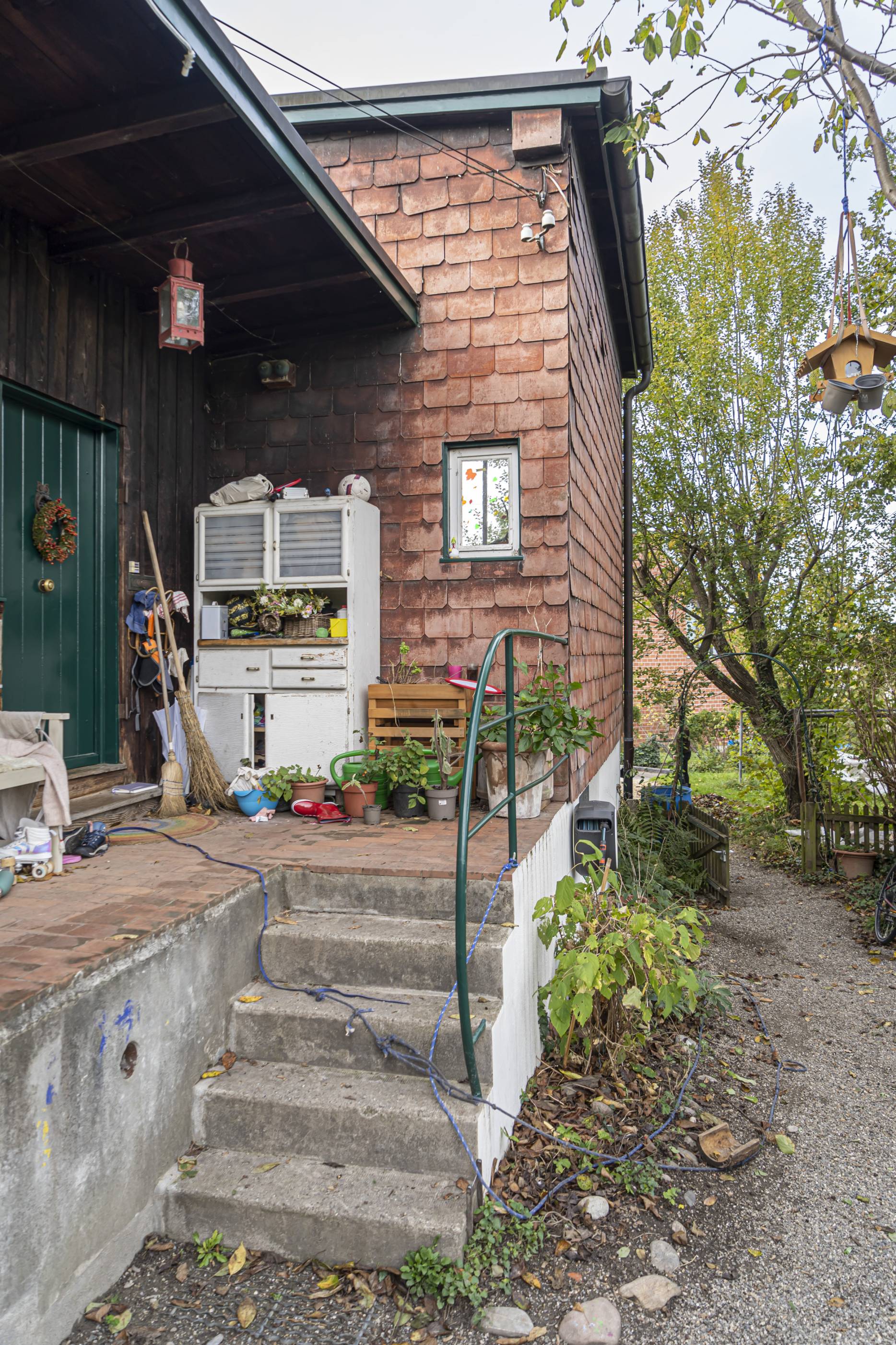 Eingang. Foto: Elia Schneider, 2023