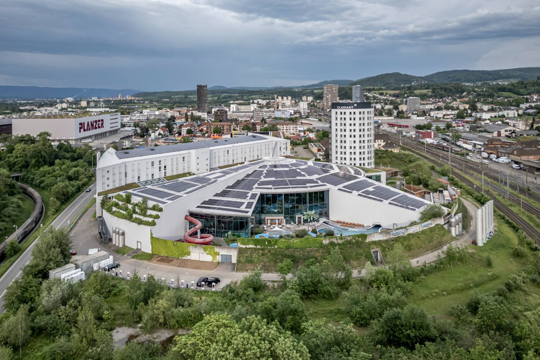 Ansicht West. Foto: Elia Schneider, 2024