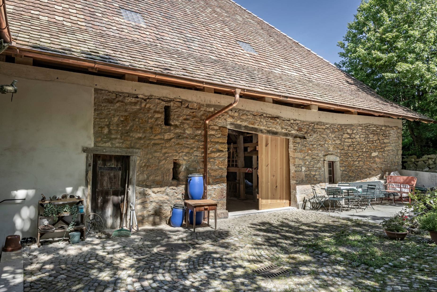 Ansicht West des Ökonomieteils. Foto: Elia Schneider, 2024