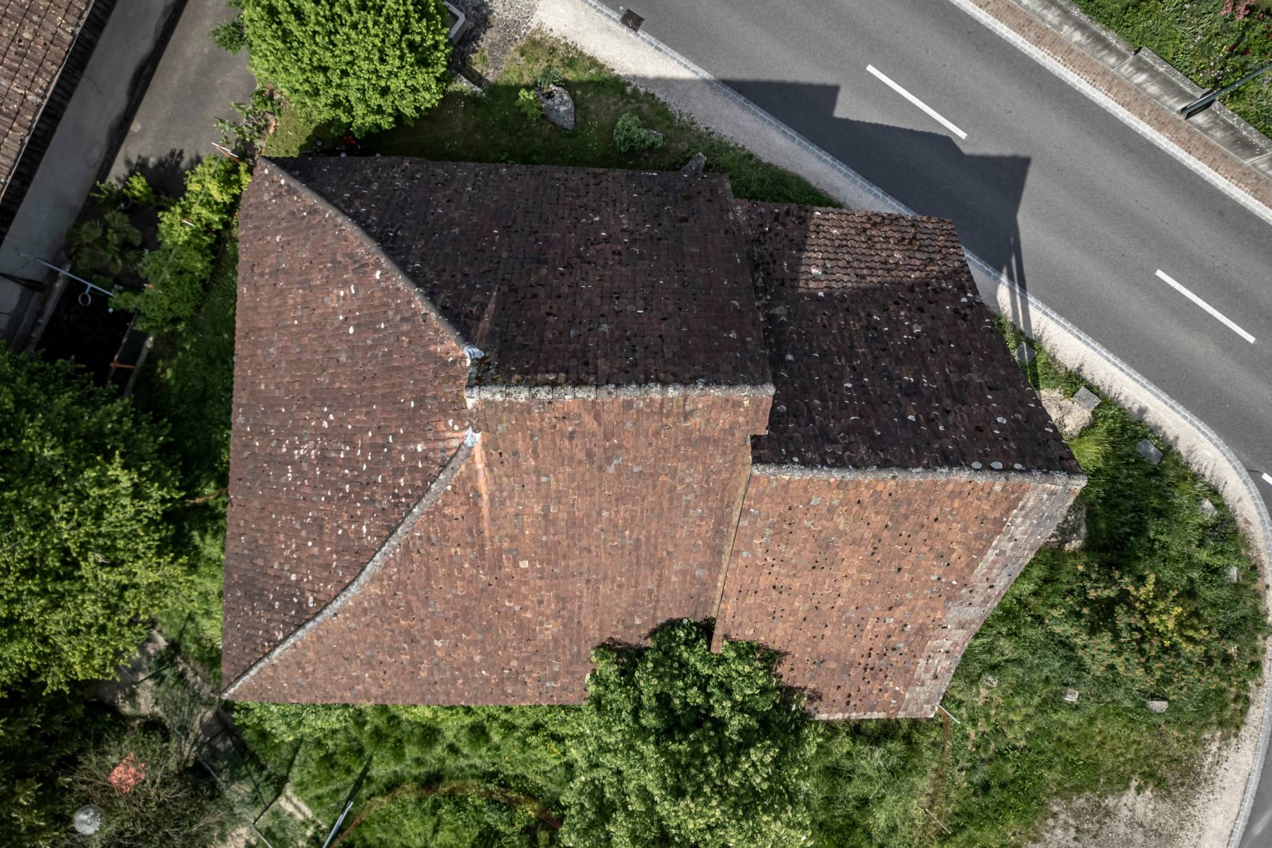 Flugbild, Dachsituation. Foto: Elia Schneider, 2024