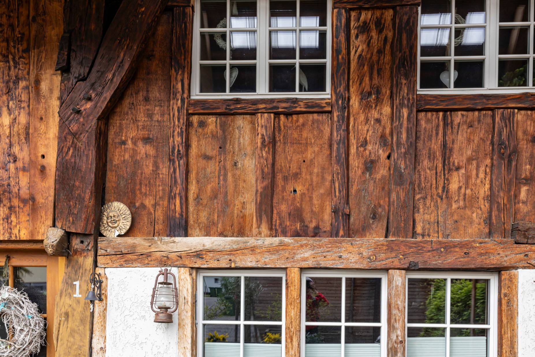 Detail Fassade Süd. Foto: Elia Schneider, 2024