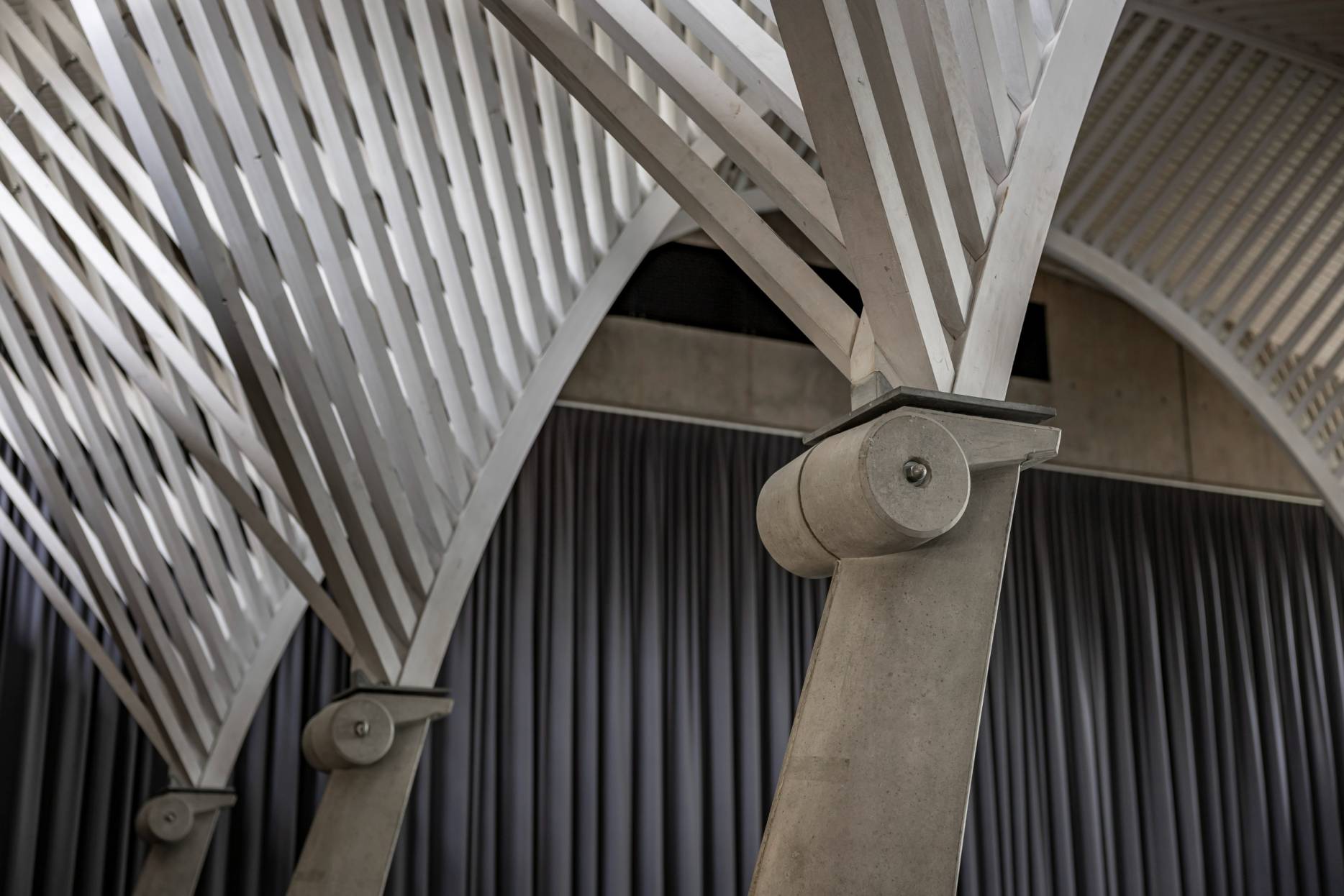 Kapitell und Auflager. Foto: Elia Schneider, 2024