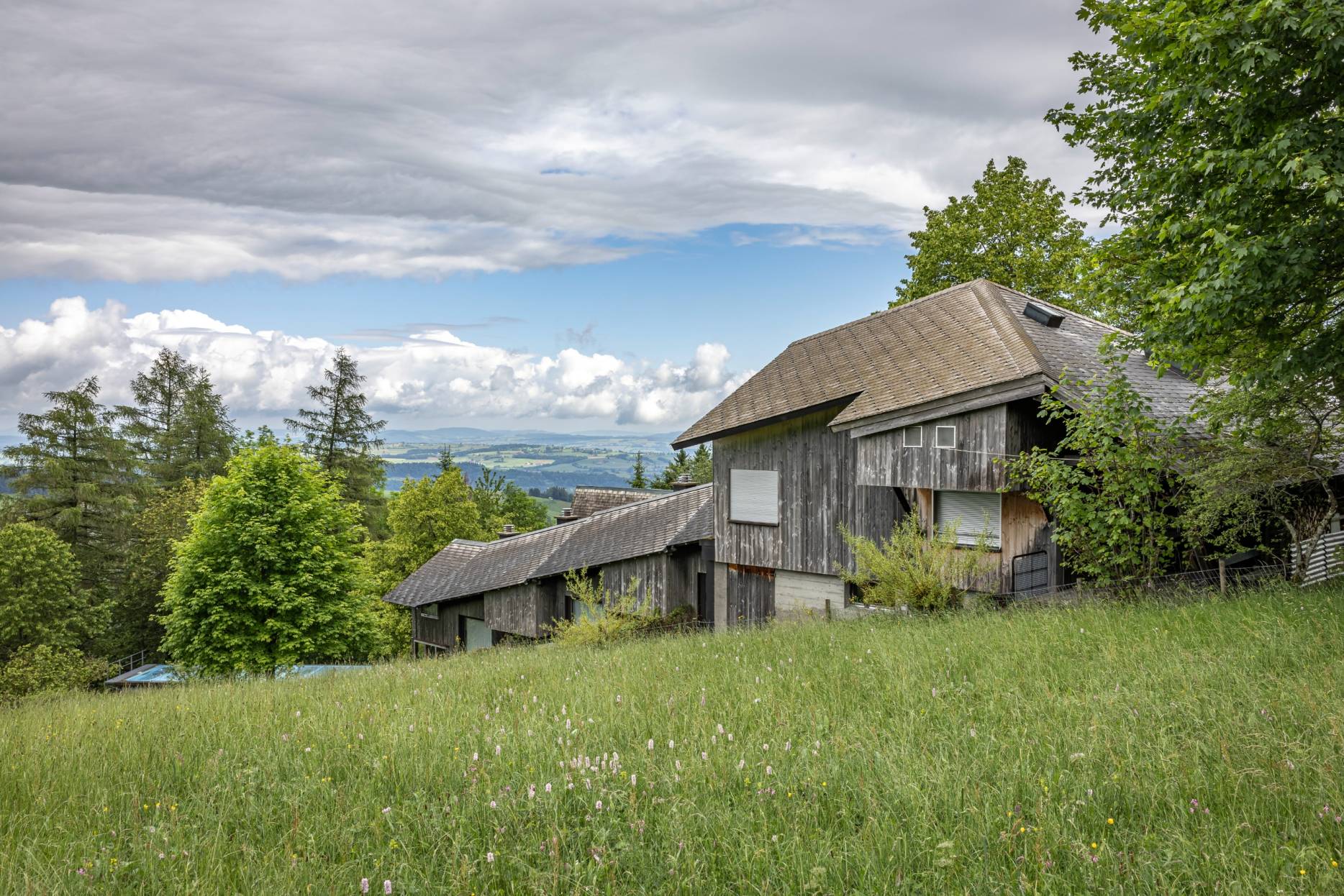 Ansicht Südwest. Foto: Elia Schneider, 2024
