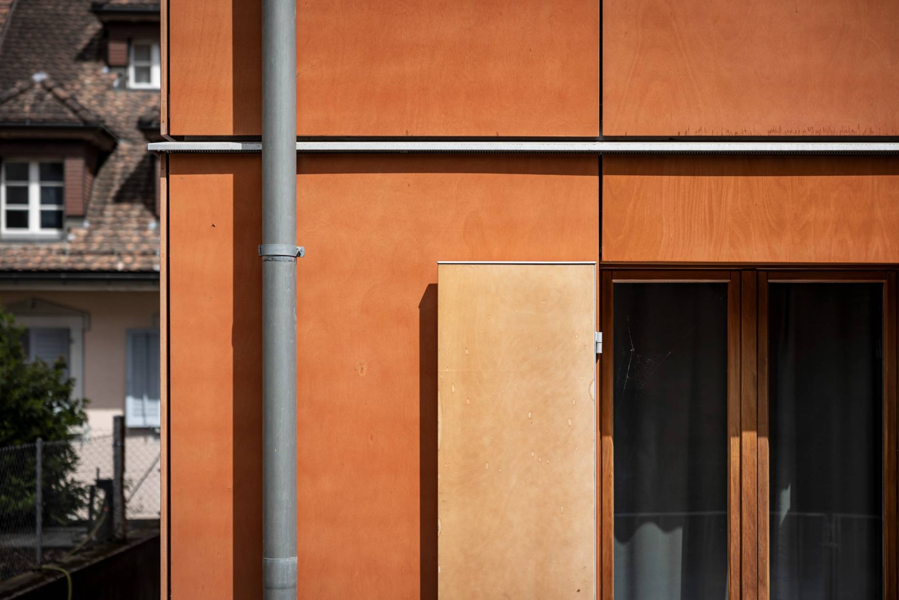 Detail Fassade. Foto: Elia Schneider, 2024i