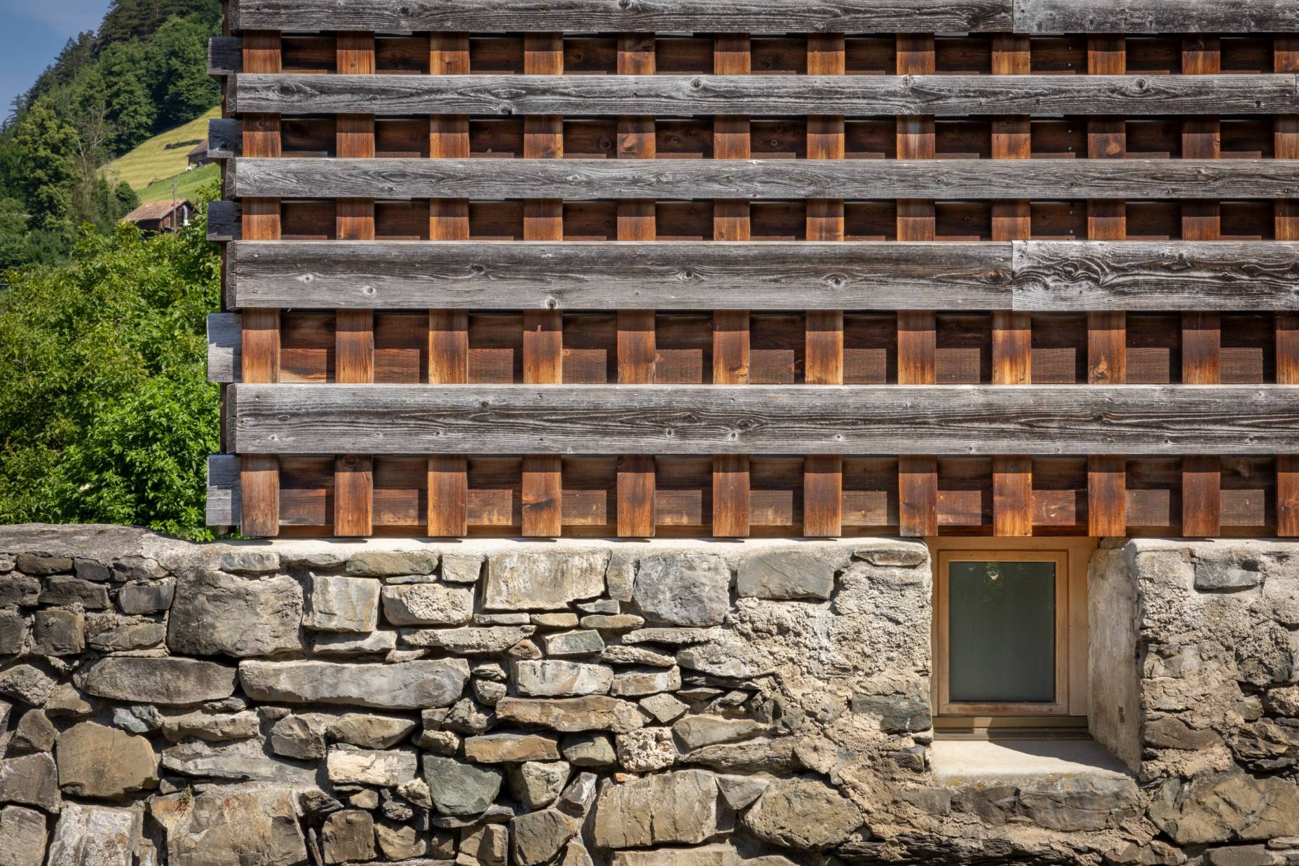 Fassade. Foto: Elia Schneider, 2023