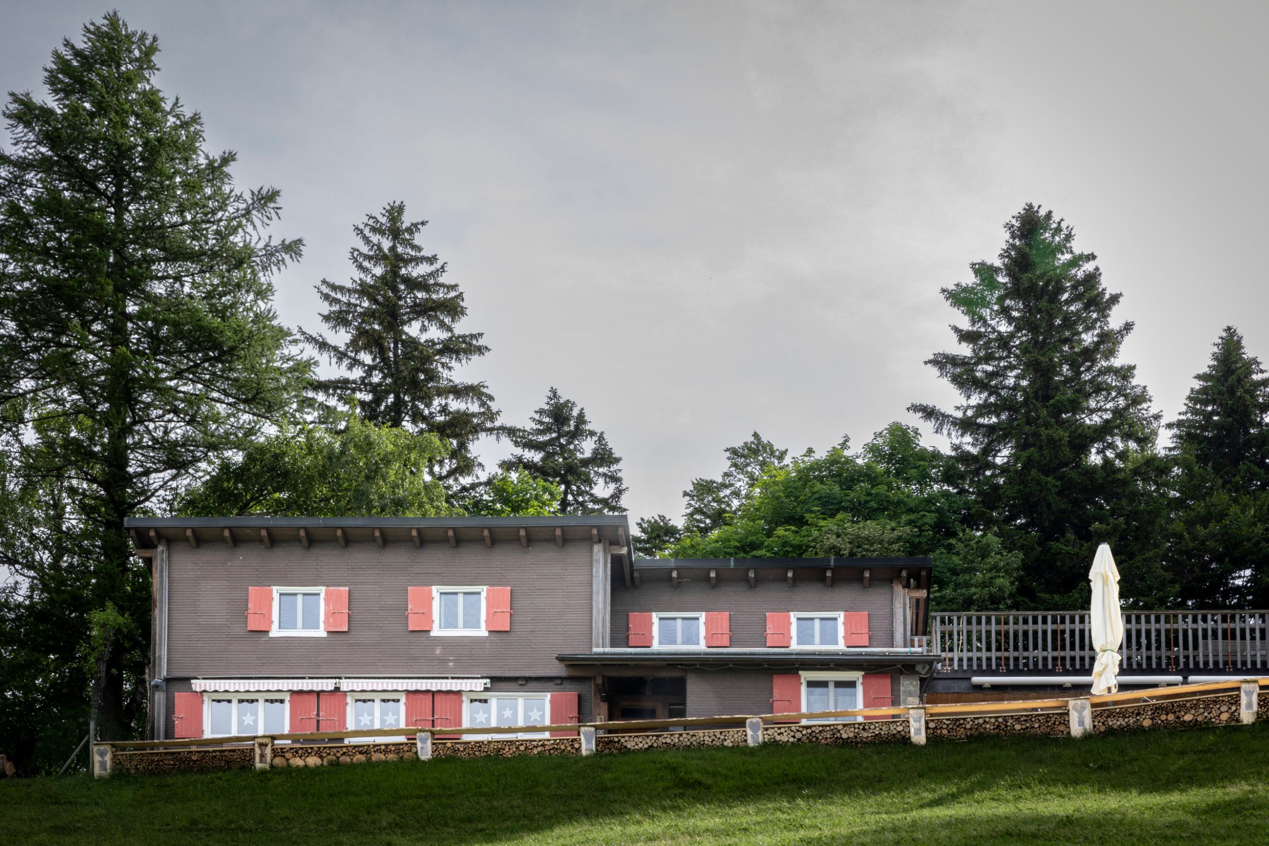 Ansicht West. Foto: Elia Schneider, 2023