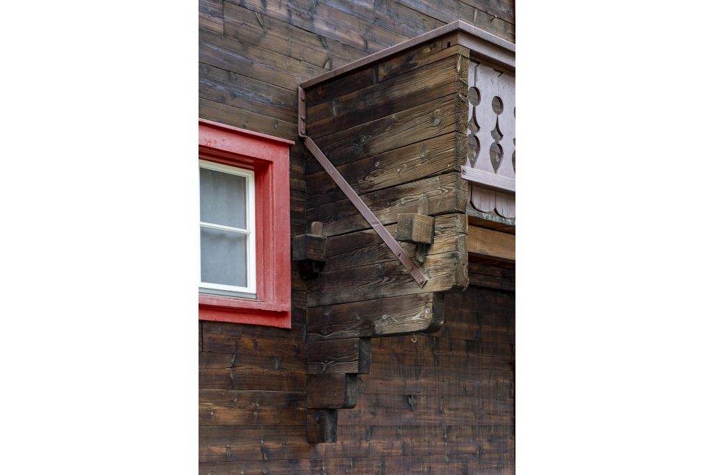 Detail Balkon. Foto: Elia Schneider, 2022