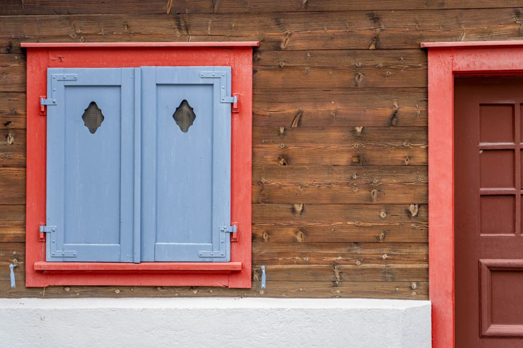 Detail Fensterladen. Foto: Elia Schneider, 2022