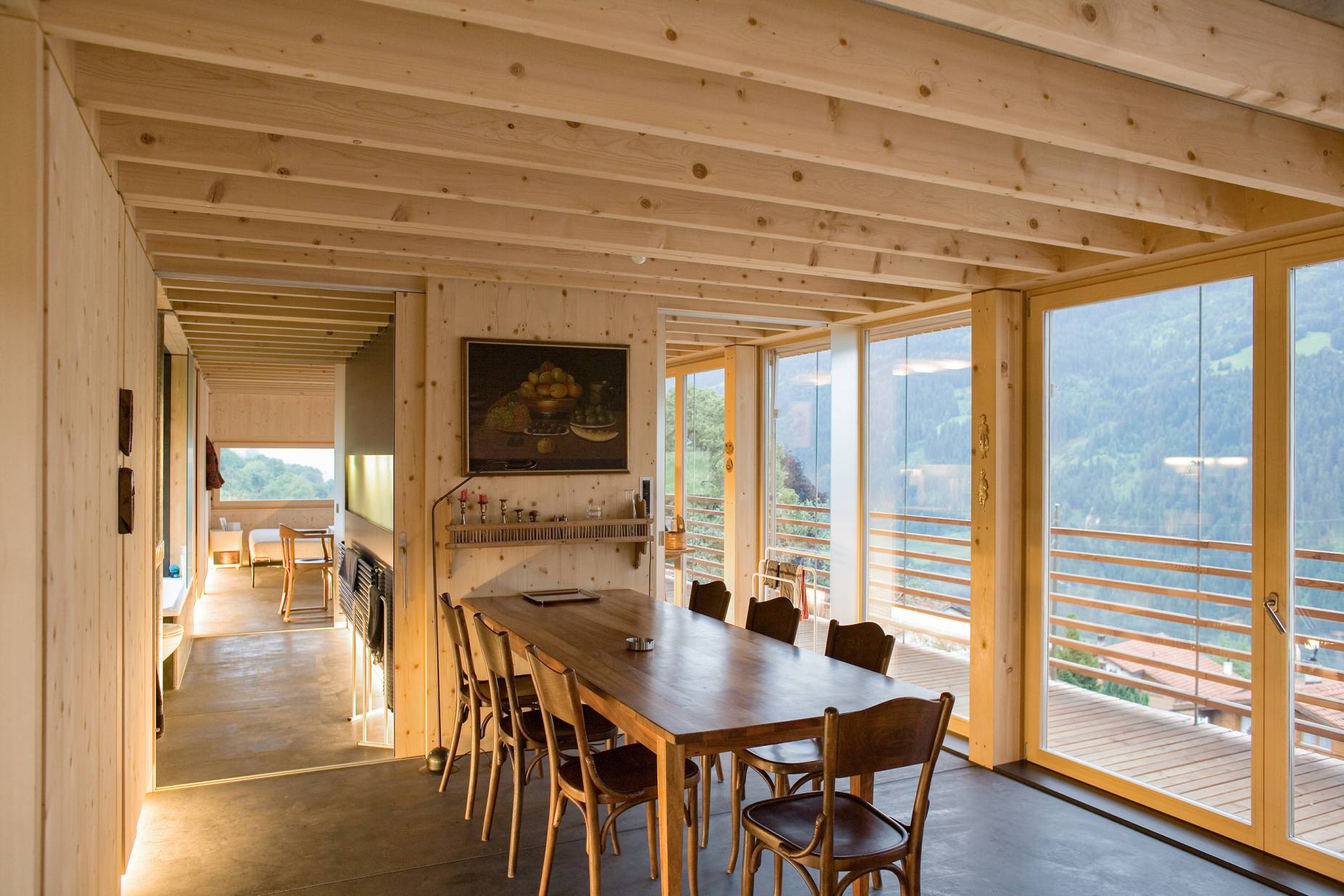 Esszimmer. Foto: Tom Kawara, 2006