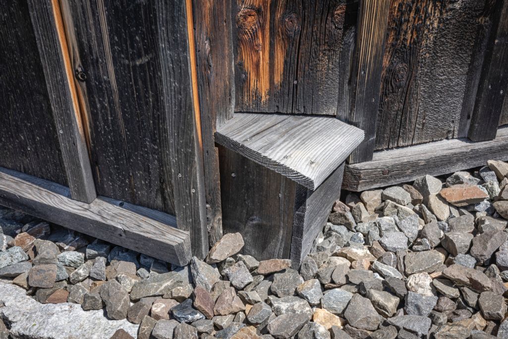 Detail Sockel. Foto: Elia Schneider, 2023