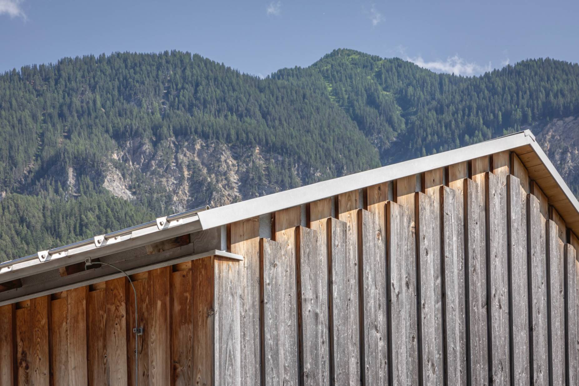 Dach. Foto: Elia Schneider, 2023