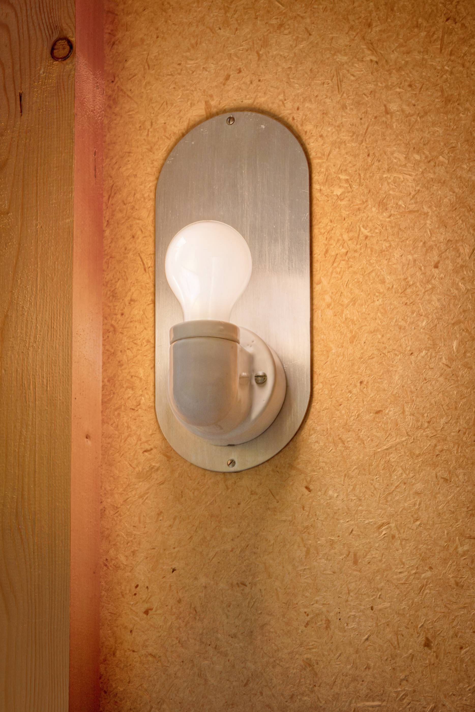 Detail der Beleuchtung. Foto: Elia Schneider, 2023