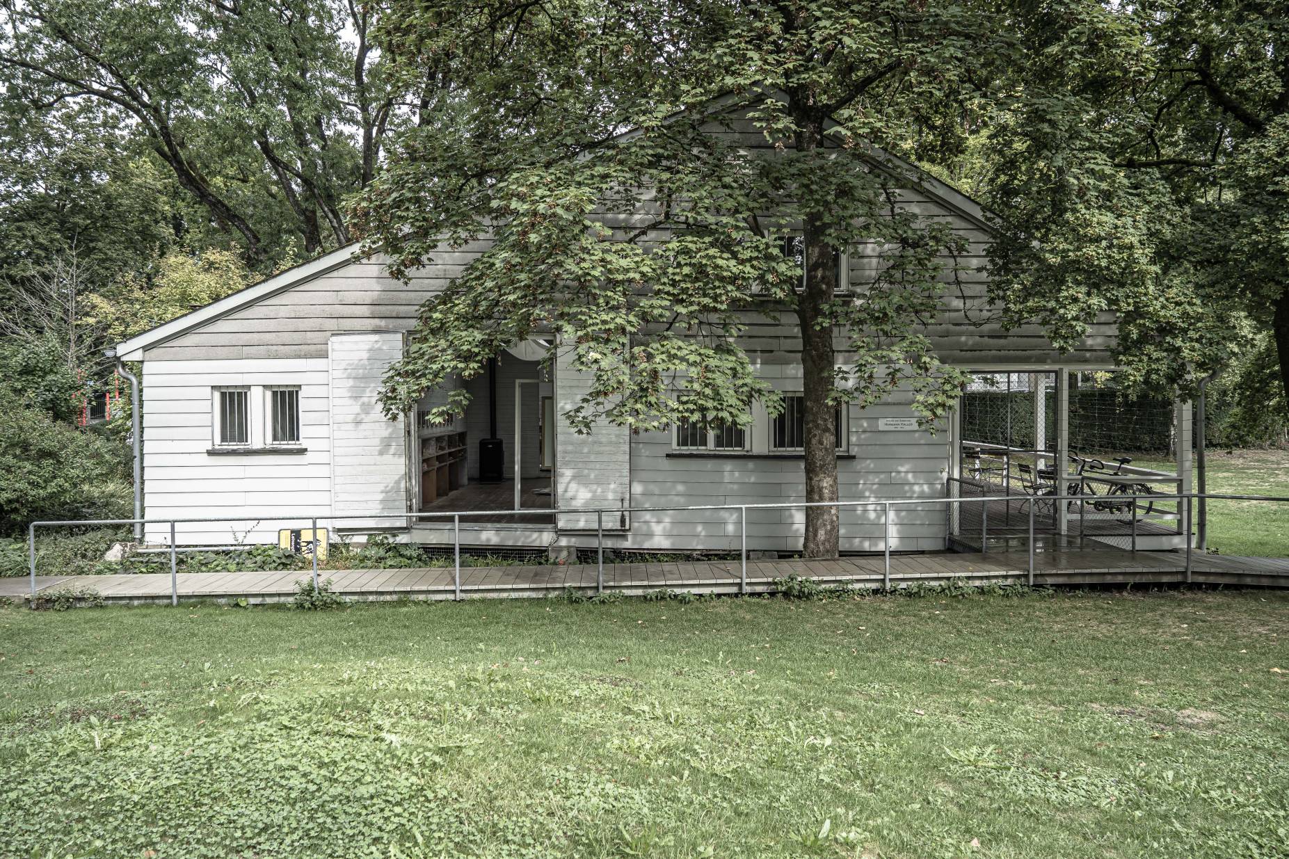 Ansicht West. Foto: Elia Schneider, 2022