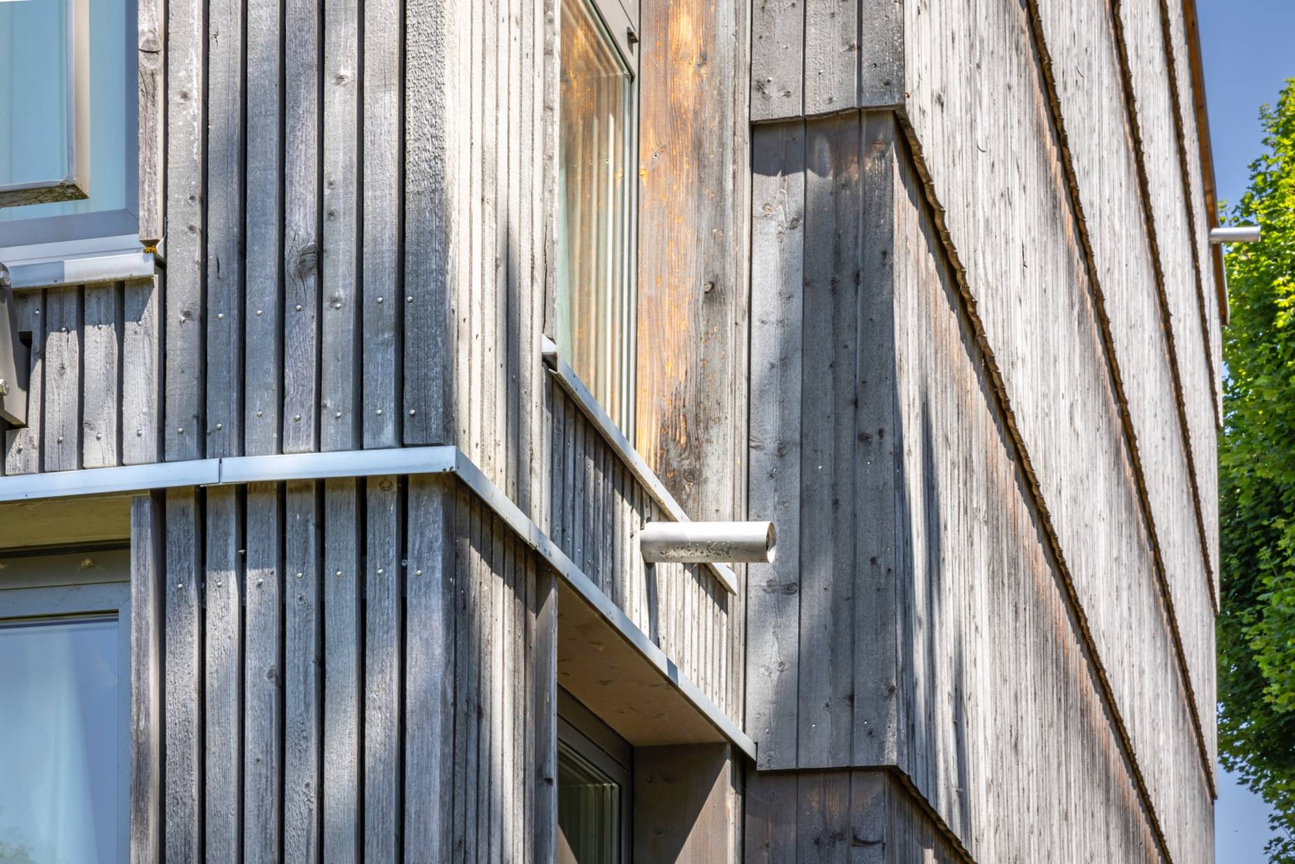 Detail Entwässerung. Foto: Elia Schneider, 2023