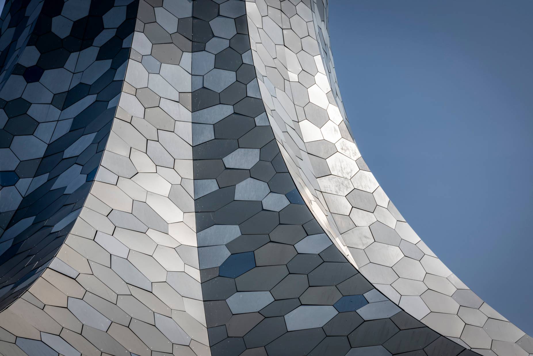 Detail Aussenhaut. Foto: Elia Schneider, 2023