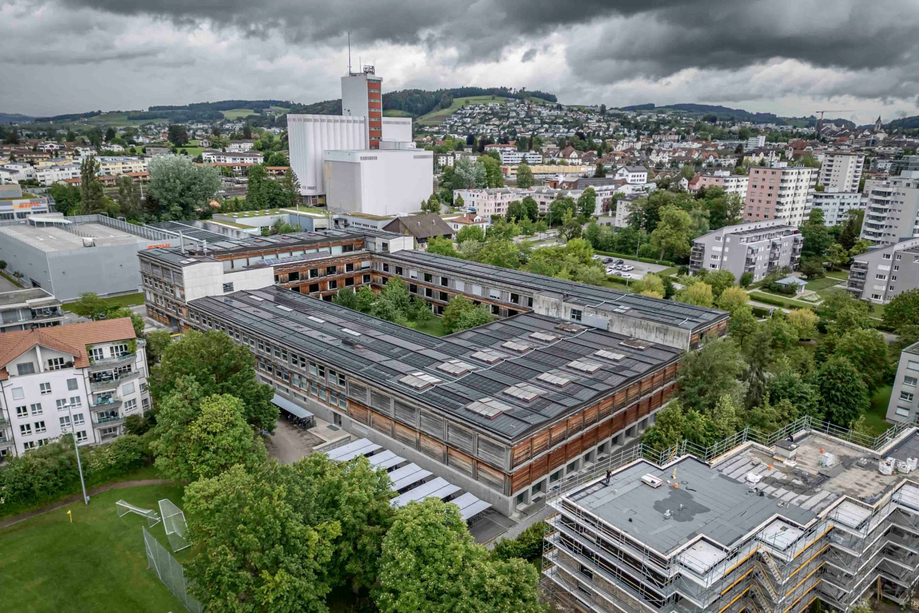 Umgebung Ansicht Südwest. Foto: Elia Schneider, 2024